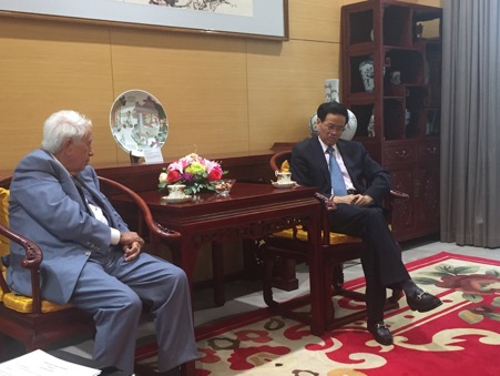 Meriton呼吁澳洲政府放下成见并与中国进行更积极合作
