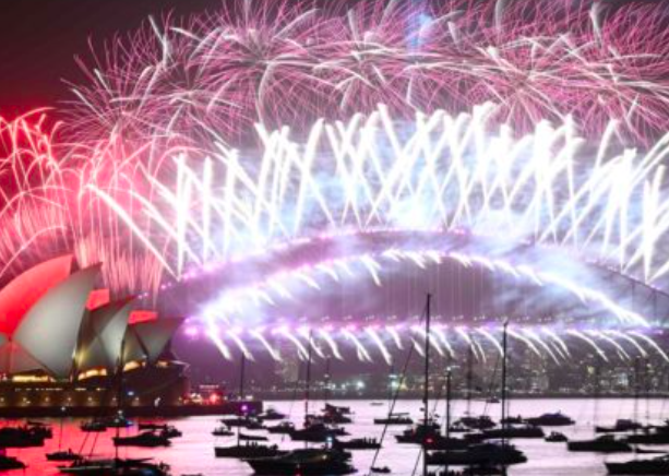 悉尼跨年夜焰火照常举行！贝姬莲劝民众在家看就好！