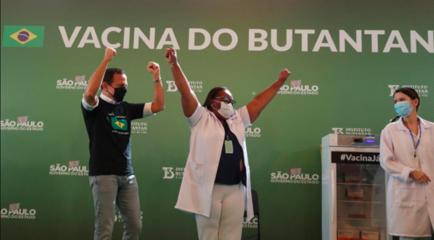 巴西批准紧急使用阿斯利康和科兴的新冠疫苗