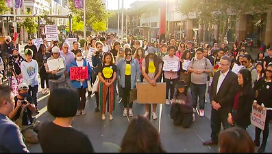 澳洲举行反亚裔仇恨守夜 组办方呼吁政府收紧法律 推广强制培训