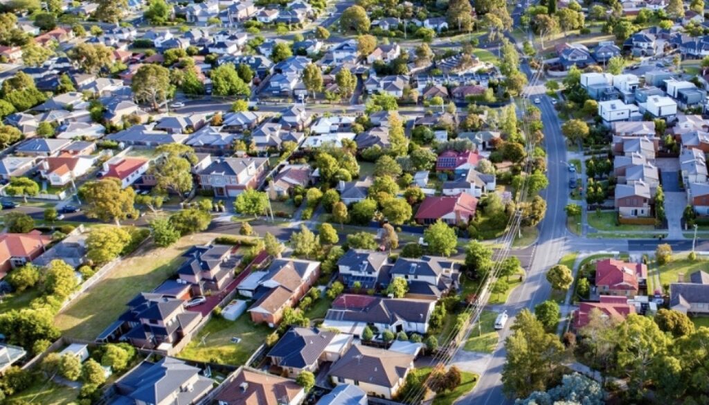 悉尼买家多，房源紧缺！7月上市房产量下滑 20%！