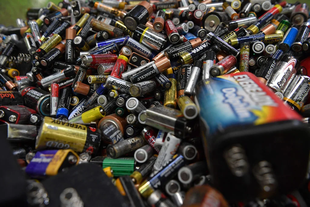 全国废旧电池回收计划启动 拯救宝贵资源减少严重污染