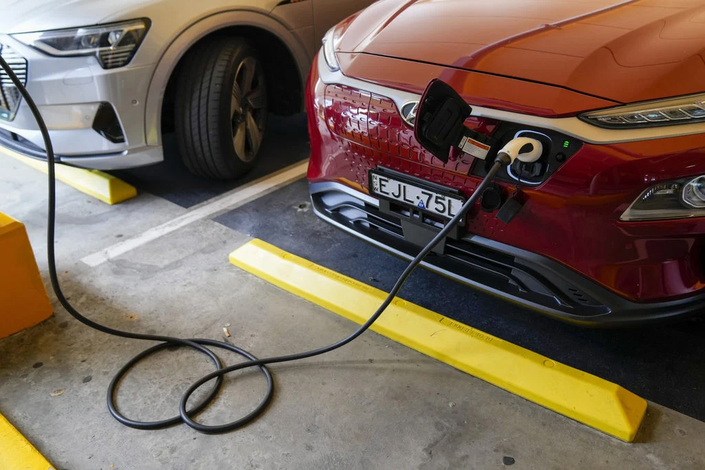 油价面临历史高位 电动汽车需求会上涨吗