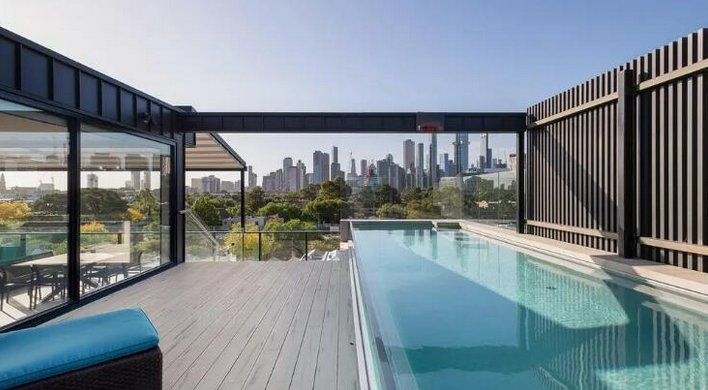 澳内南区顶层公寓约0万售出，坐拥CBD景观，卖家长居美国