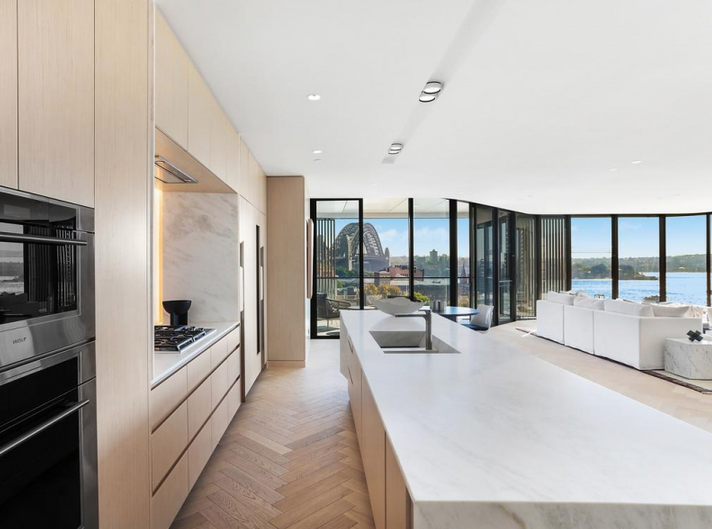 悉尼豪华顶层公寓上市，指导价00万！可俯瞰悉尼港，内景曝光