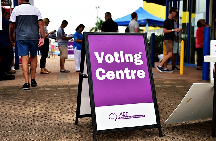 CHP_Export_192945441_Voters-in-Townsville-at-the-Pre-Poll-ahead-of-the-Federal-Election