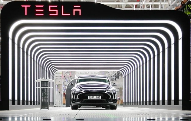 电动汽车巨头Tesla在德国揭幕超级工厂