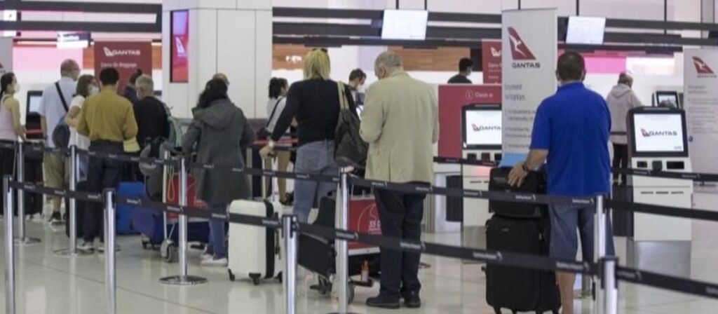 维州放宽机场工作人员密接规则 恢复正常