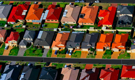 想买房，但悉尼、墨尔本房价太贵怎么办？业界专家：可以考虑和家人朋友合买 