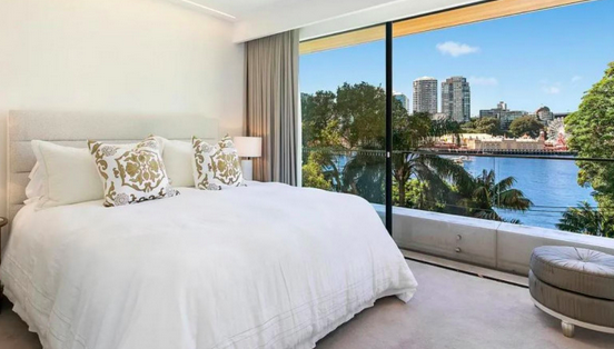  “巅峰享受！”悉尼海滨豪华公寓下月拍卖，汽车可直接升入三楼，进出无需下车 