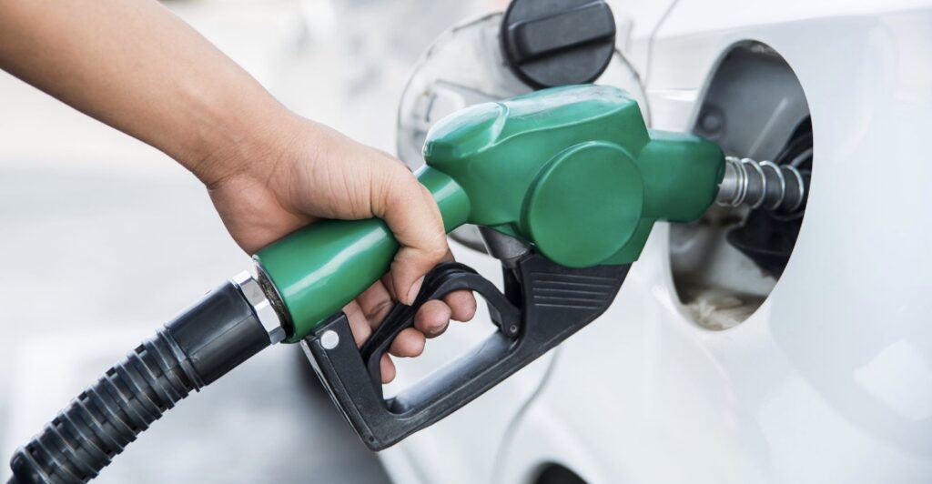 澳洲消费税削减后 汽油价格大幅下跌