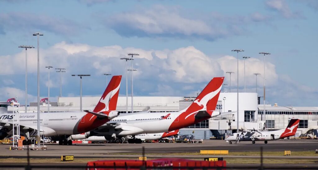 澳洲航空承诺 若员工接受薪酬 将每人发放5000澳元奖金