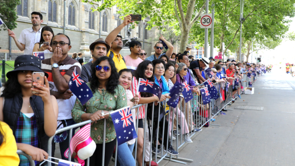 中国大批留学生，突然涌入澳洲！