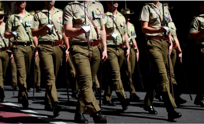 澳大利亚国防军每年花00万从中国购置制服