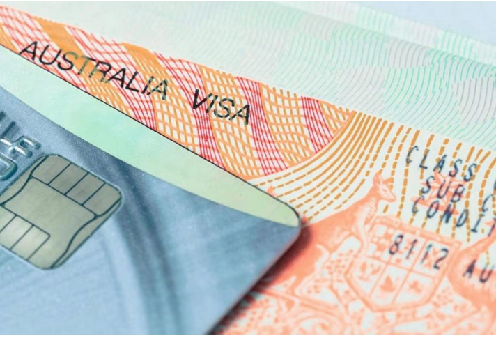 近百万签证申请积压！澳移民部长：优先处理技术、留学生和旅游类申请