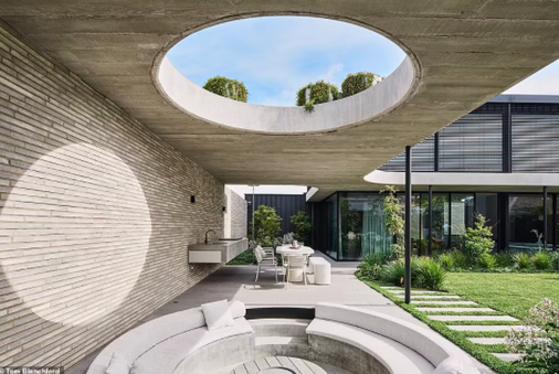 澳洲海滨区住宅入围设计大奖，古朴与现代风格结合
