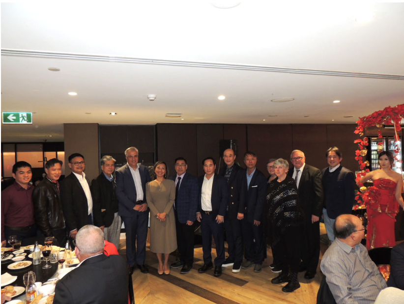 悉尼西区卡市二百多位商界社团代表设宴祝贺DAI Le出任Fowler 联邦议员