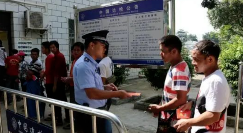 中国警方喊话：若不回国，注销户籍！一年内劝返23万人