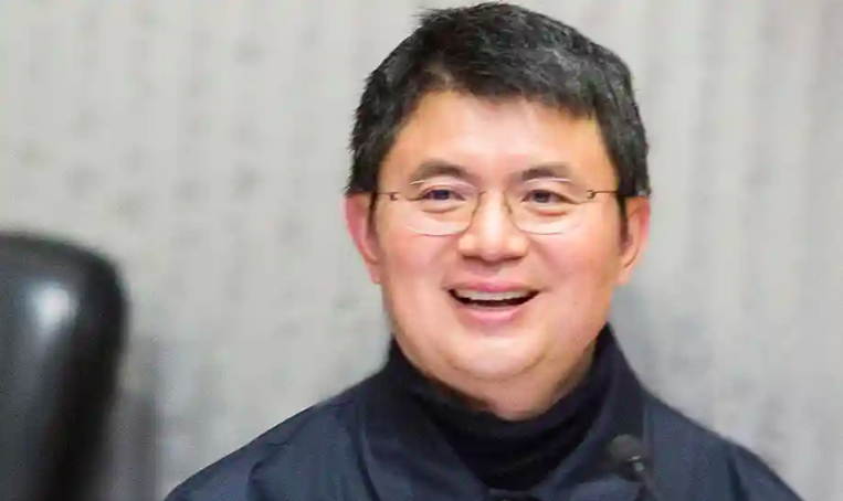 加拿大籍华裔富翁肖建华在中国被判入狱13年