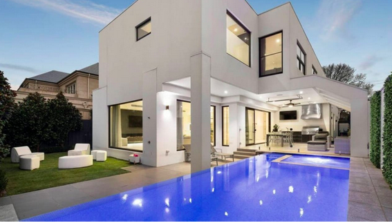 澳四居室房产上市，要价0万至0万！“面积大维护成本低”，引国内外买家 关注