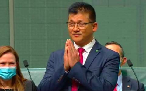 西澳华裔议员林文清国会首秀！述小人物移澳奋斗史，中文感谢华社支持