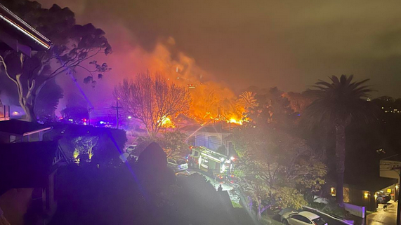悉尼华人00万豪宅被焚，隔壁房屋重建计划今日料通过审批！周边邻居反对声不断