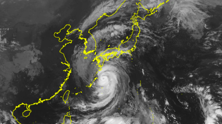 日本将遭遇几十年来最强台风，两百万人被敦促撤离