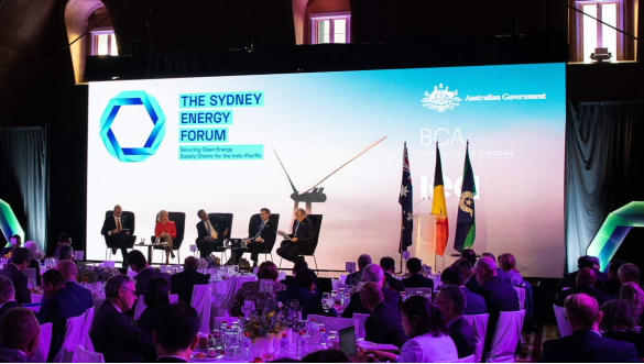 澳洲新能源，靠美国还是靠中国？