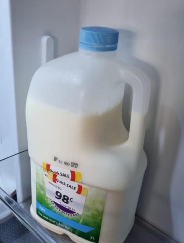澳女在Coles买a2牛奶，被价格惊呆了！直言：这不正常