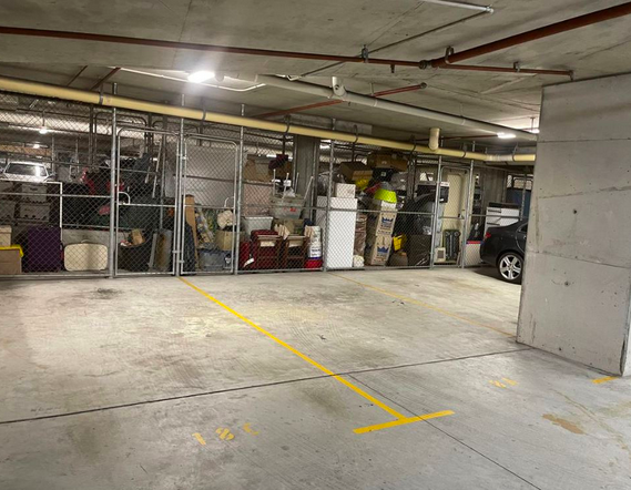 悉尼富人区公寓楼地下停车位对外出售，17平米万！