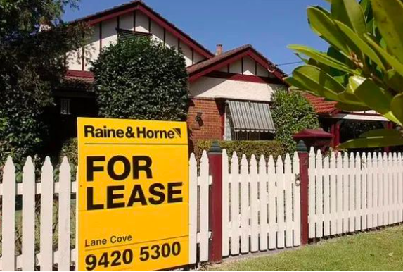 房周刊｜澳洲租房危机愈演愈烈！有人为租到房不惜。。。