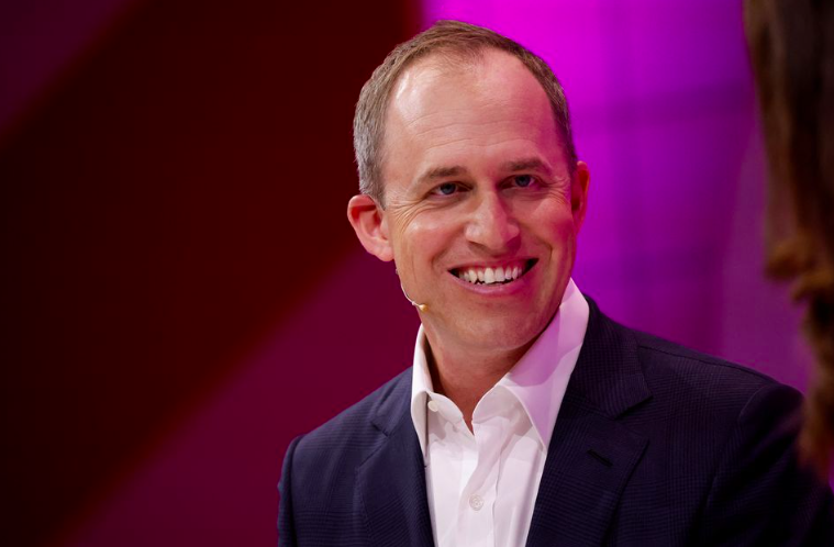 Salesforce联合首席执行官Bret Taylor突然离职，导致股价暴跌