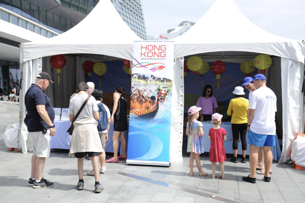 悉尼经贸办于悉尼农历节龙舟竞渡展示香港活力