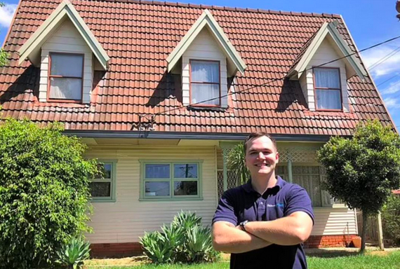 悉尼男18岁买第一套房，现有70套房和00万投资组合！投资秘诀竟是...