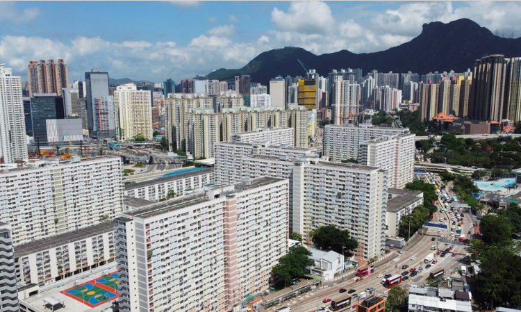 香港房价中止13年的上升，去年跌了15.6%