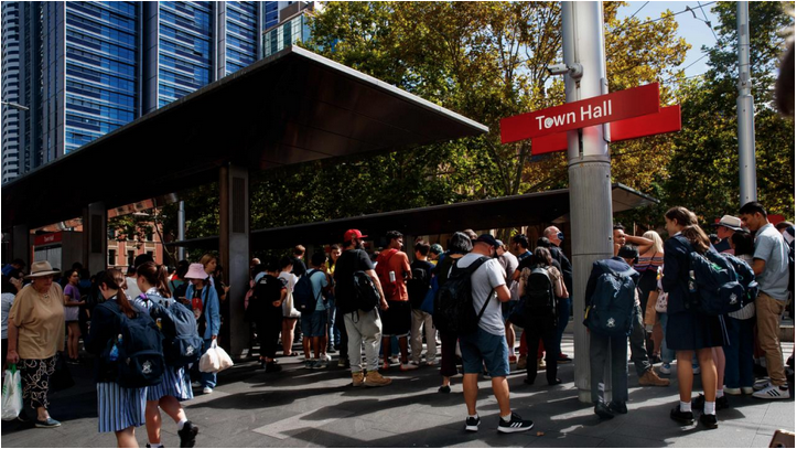 悉尼城铁大瘫痪，新州州长道歉：将推出“免票日”补偿民众