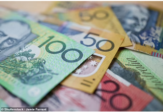 数百万澳人受益！最低工资有望再次上调，与通胀保持一致