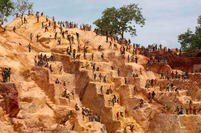 9名中国人在中非共和国的矿山被处决式杀害