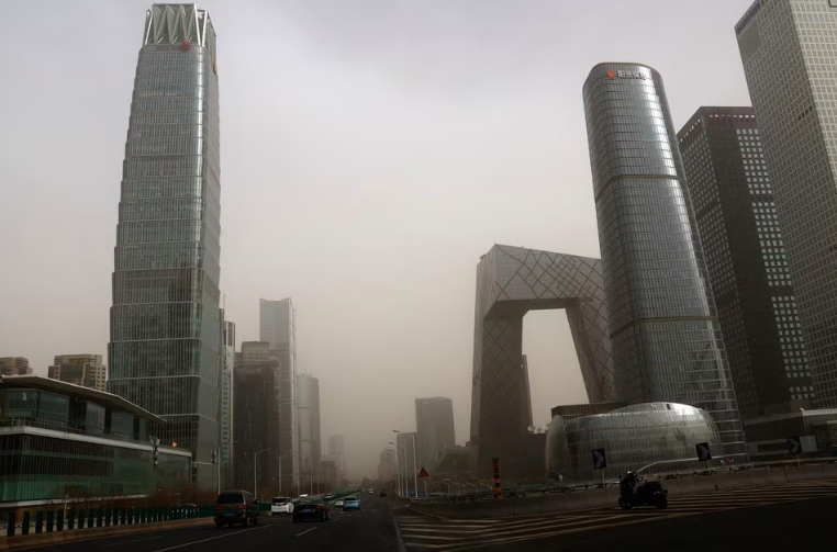 沙尘暴袭击了北京和附近几个省市