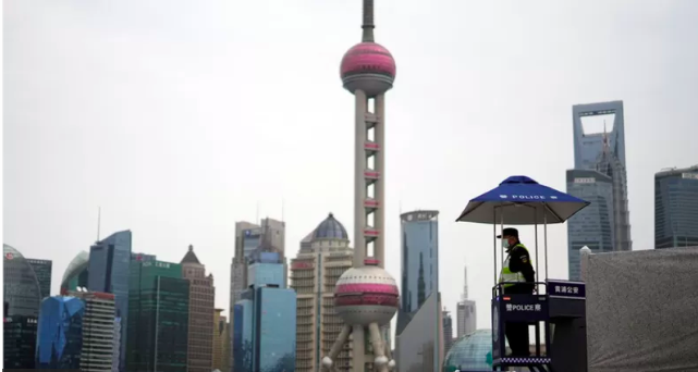 在疫情封锁后上海2022年人口减少