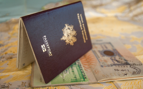 避税、子女教育、畅游全球！2023年最好用护照是哪个国家？