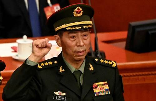 中国任命被美国制裁的李尚福为国防部长