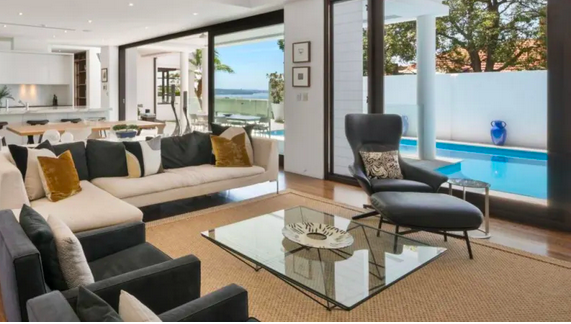 悉尼华女出售顶级豪宅，成交价高达00万！12年前花5万购入