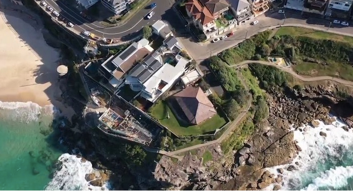 悉尼海滨砖房近00万售出，邻居傻眼：我认为最多卖0万