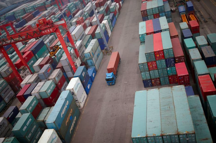 韩国出口遭遇三年来最长的连续下跌，对中国的出口也是暴跌