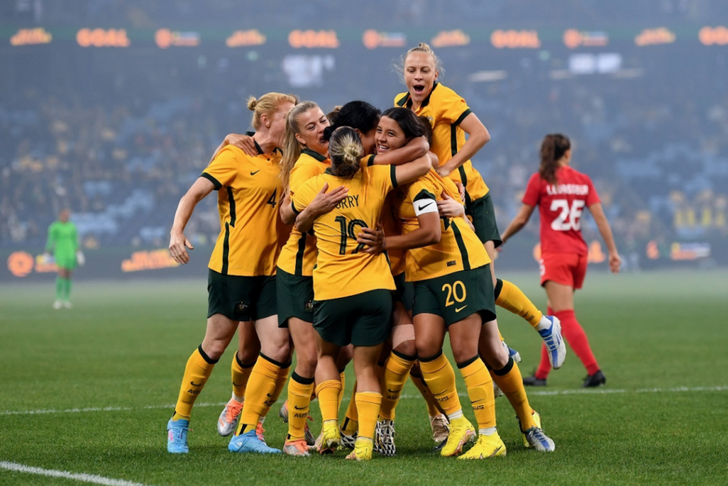 勇闯世界杯四强的澳洲女足，到底吃了多少海参？