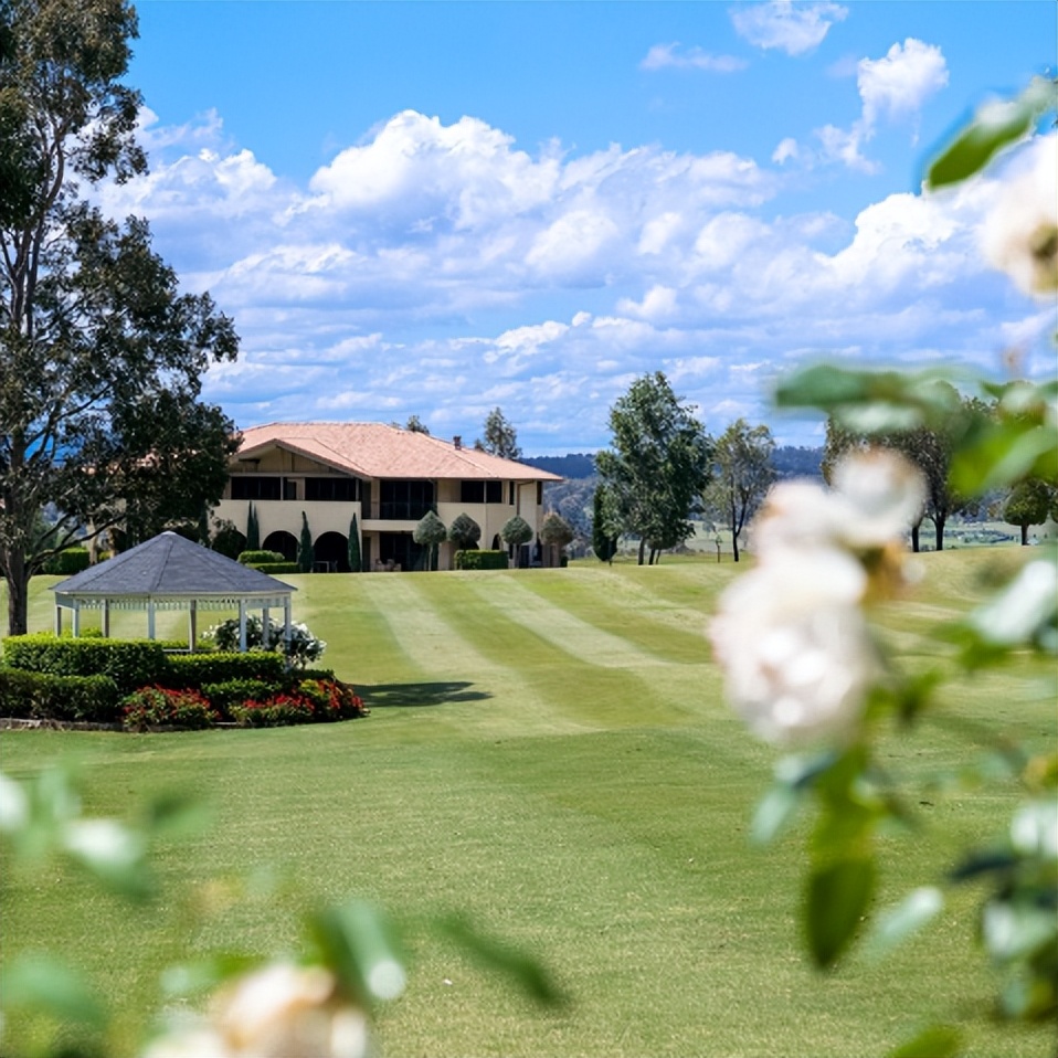 澳洲老钱家族、上流人士齐聚，AFN高尔夫巡回赛马上开打！