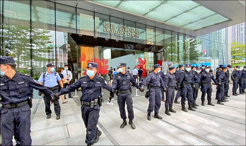 中国警方拘捕恒大财务管理的一些员工