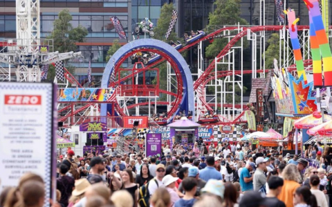 悉尼皇家复活节嘉年华爆满！单日近10万人入场，吃喝玩乐一站满足