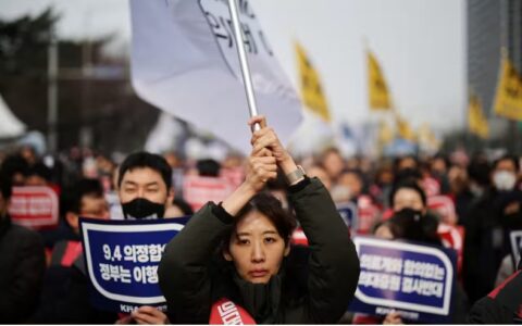 韩国政府准备让步，调整医改计划以结束罢工